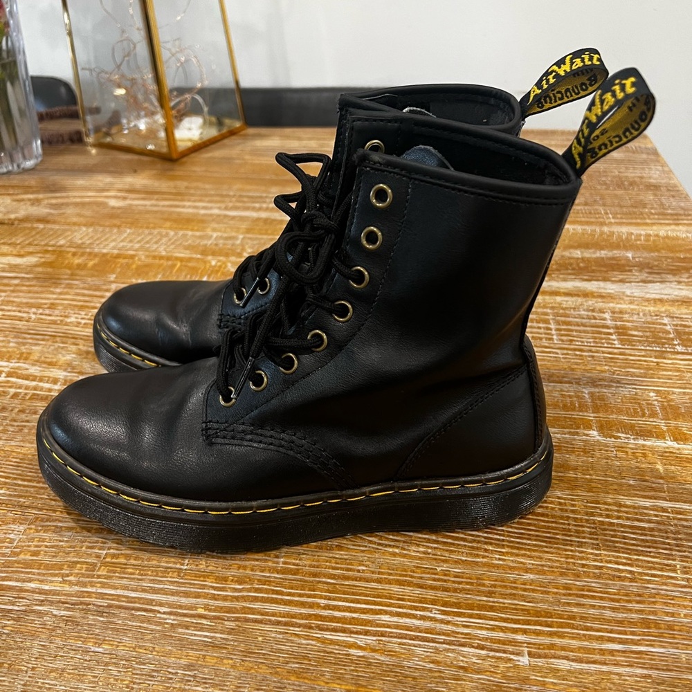 Women’s Doc Martin lace up boots.